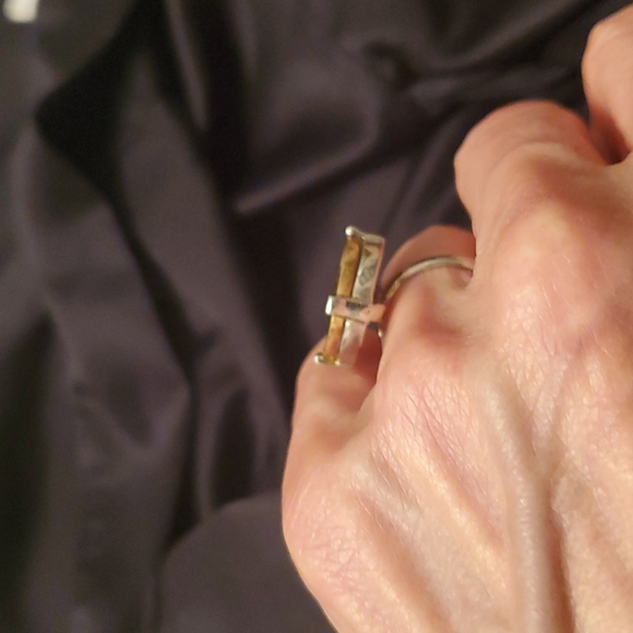 Ring - Picture 4 of 4